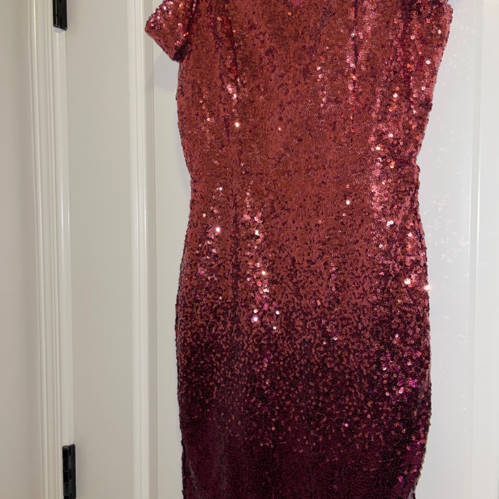 Dress - Picture 6 of 6